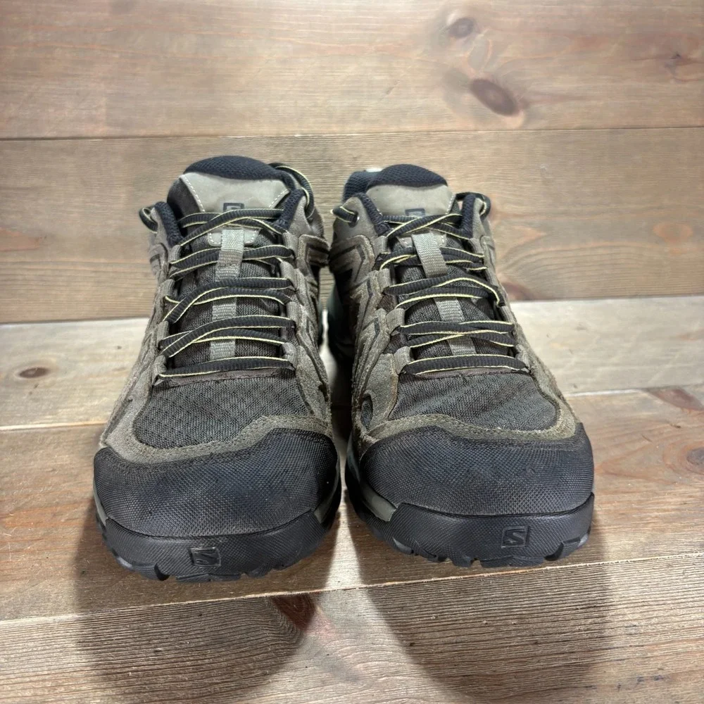 Salomon Evasion 2 Aero Mens size 10 shoes green Suede Hiking Trail sneakers